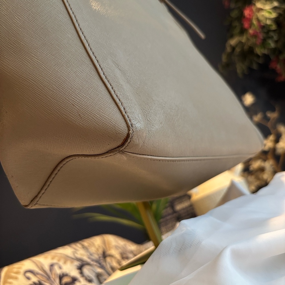 Tory Burch Leather Tote - Picture 4 of 17